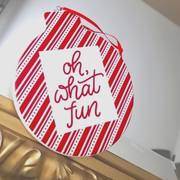 ❗Kate Spade New York Like "Oh, What Fun" Red and White Round Ceramic Ornament❗ - Picture 1 of 2